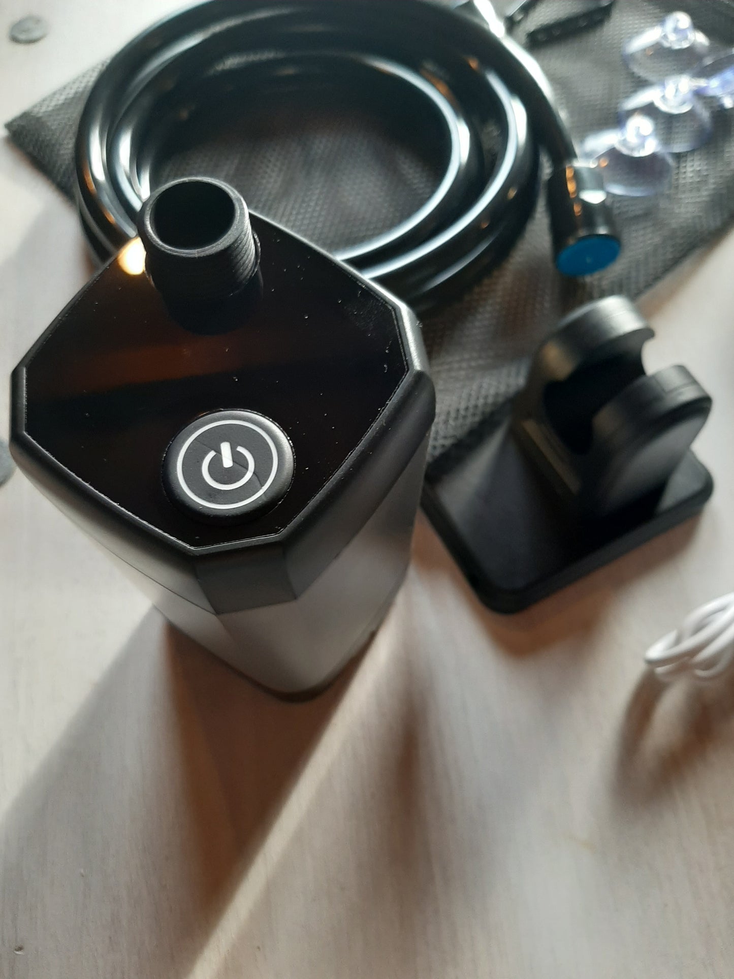 Kit douche avec pompe sur batterie chargement USB