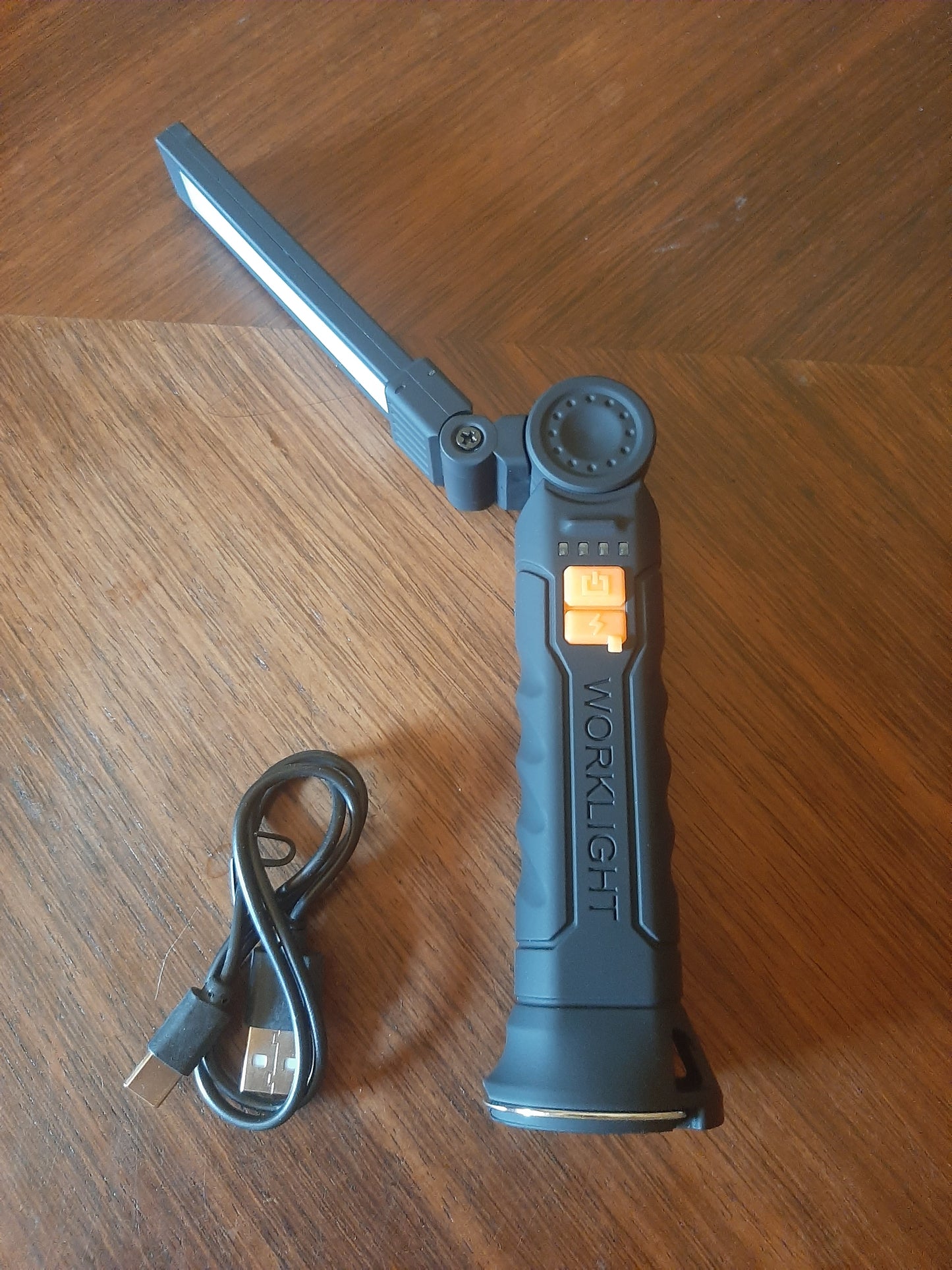 Mini baladeuse aimantée chargeable par USB