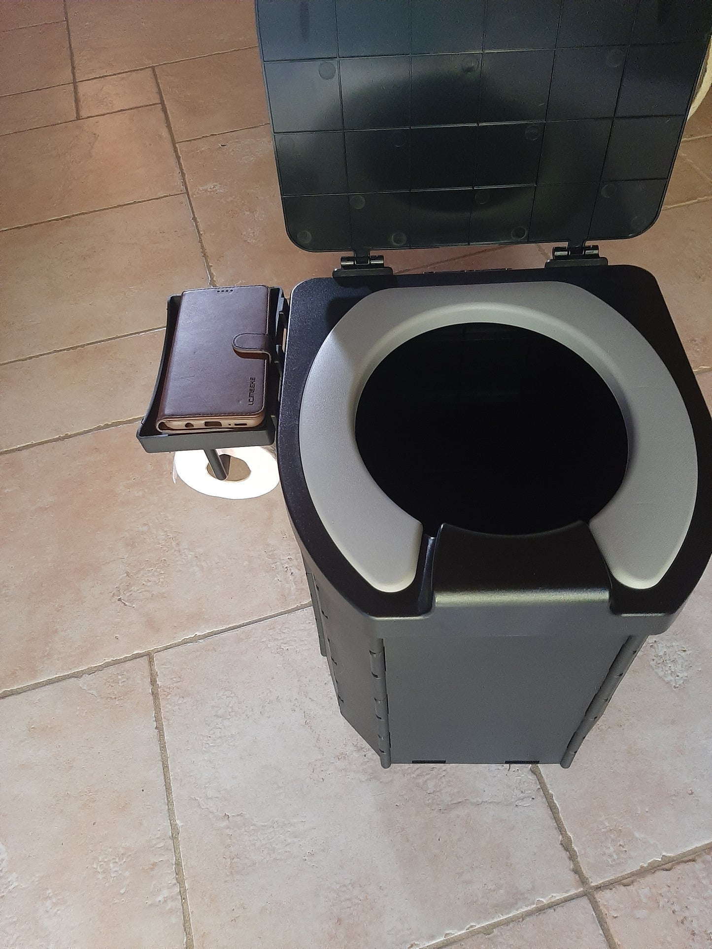 Toilettes pliantes à sac