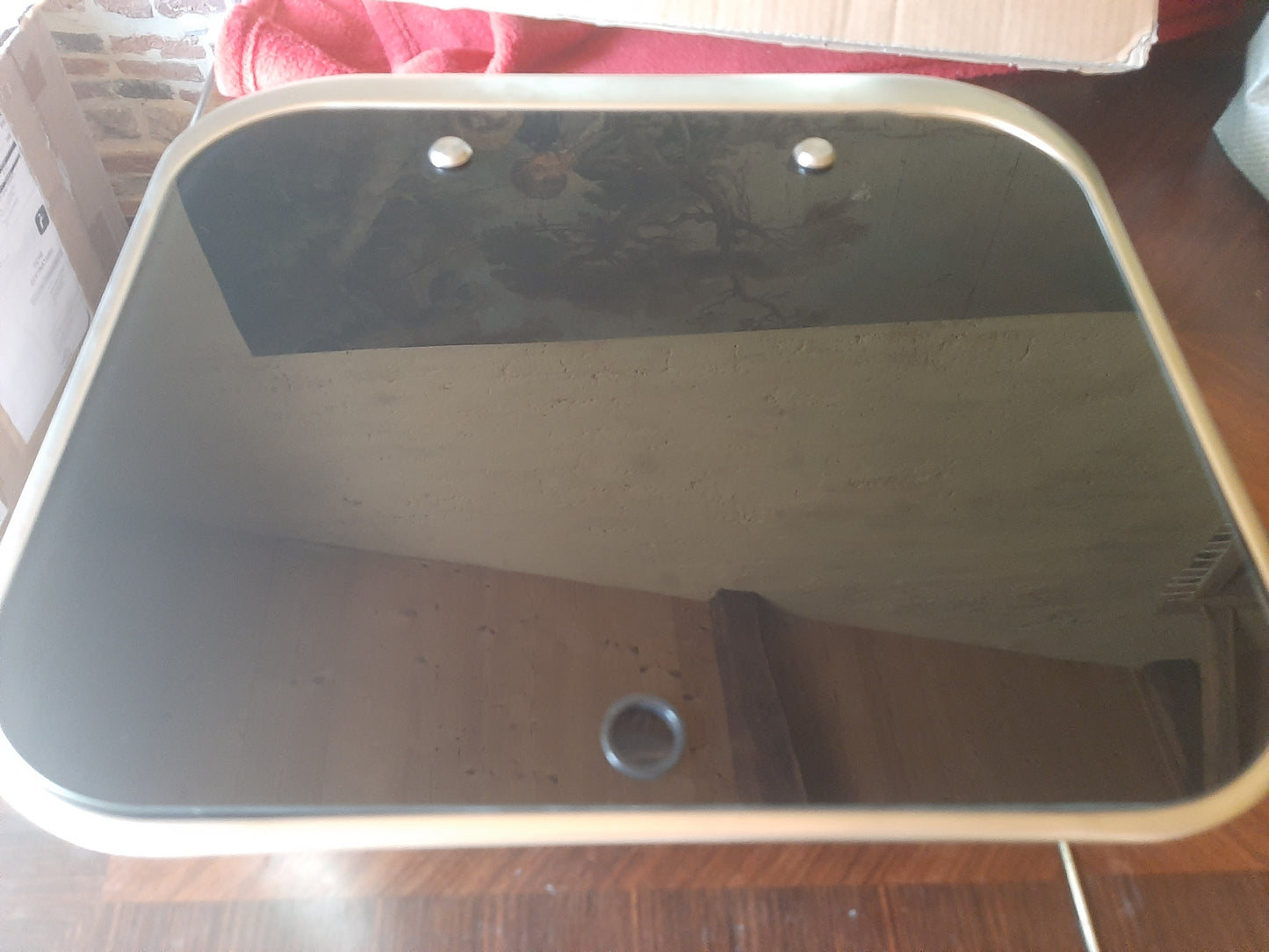 Evier avec couvercle verre trempé, robinet , bonde et tuyaux