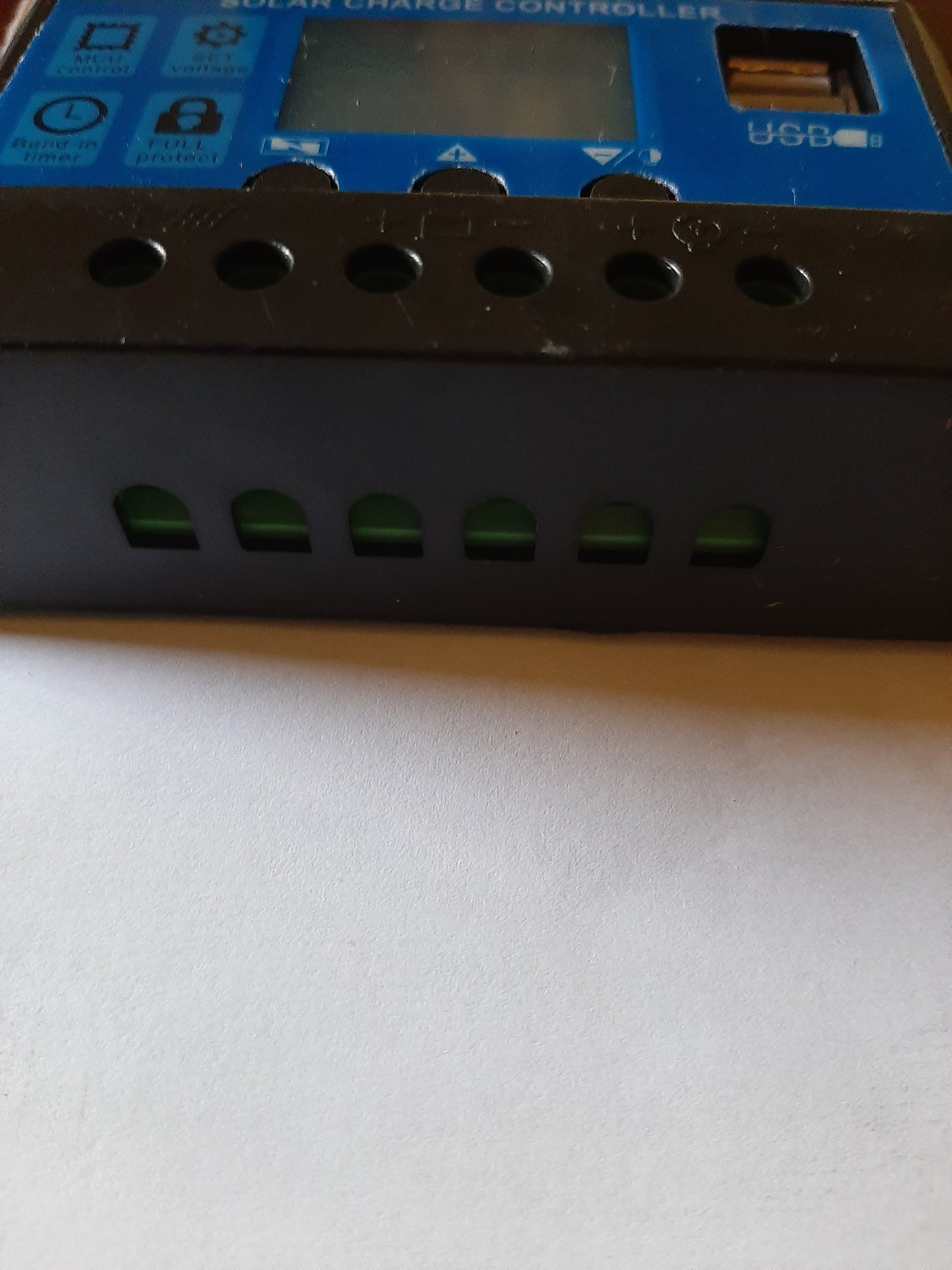 Régulateur et contrôleur de charge 20A PWM