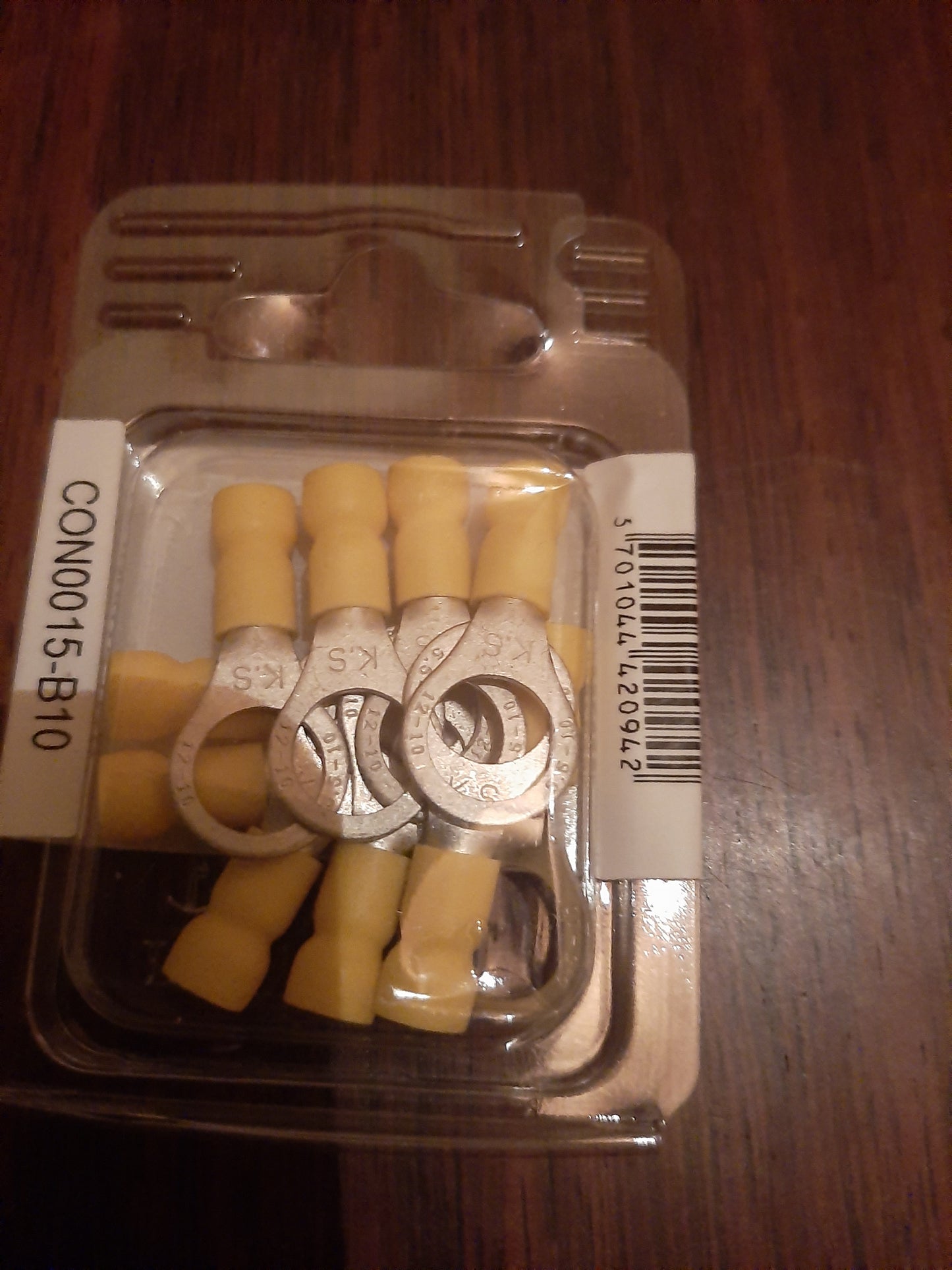 Paire de cosses à oeil diam 10mm pour cables 3 à 6mm2