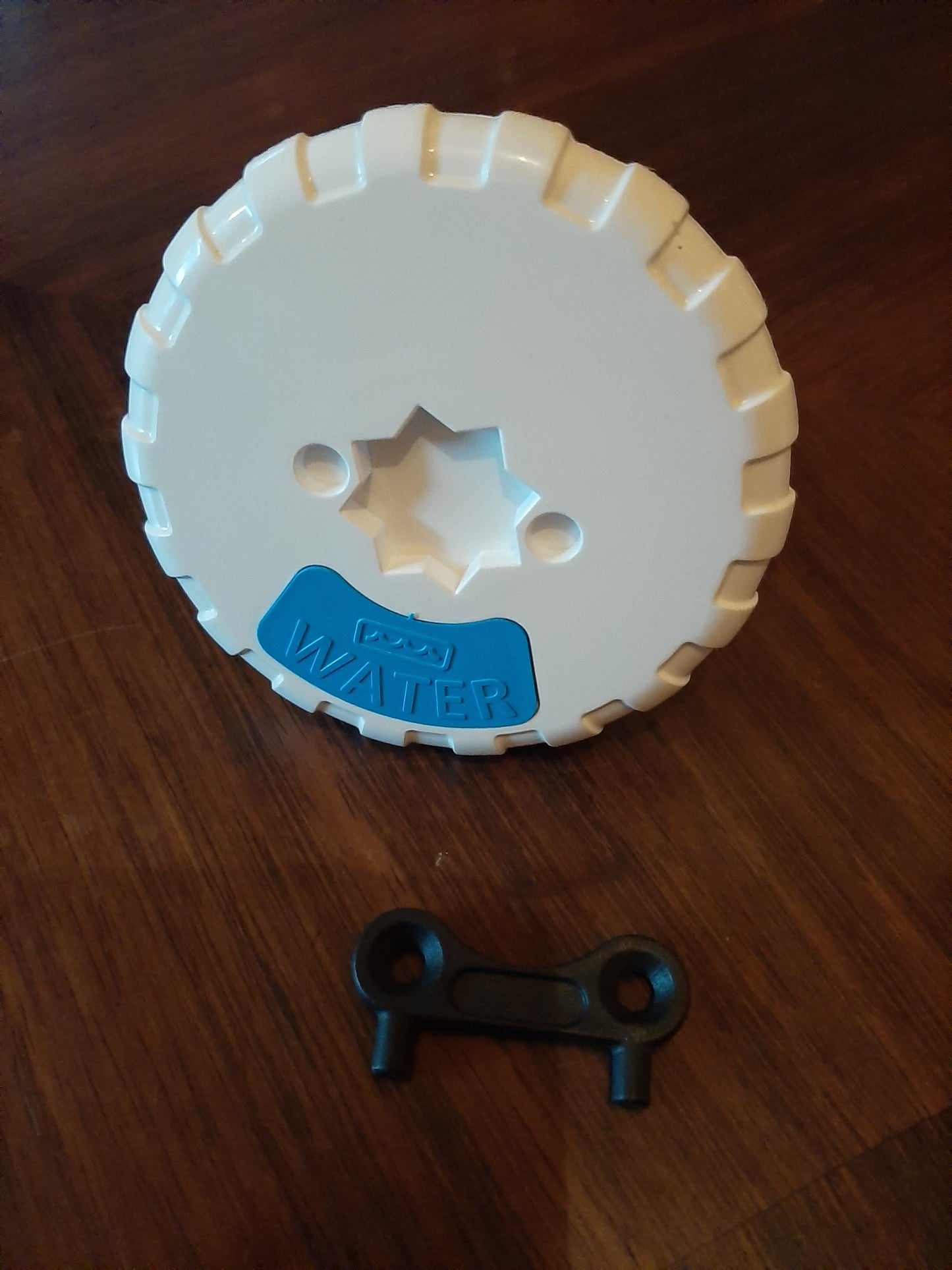 Nable de remplissage ABS eau avec clé