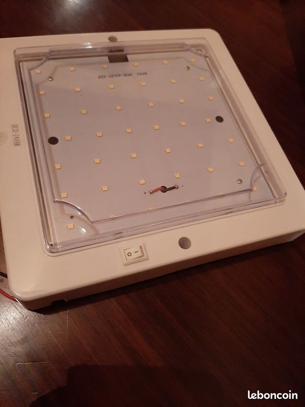 Plafonnier led