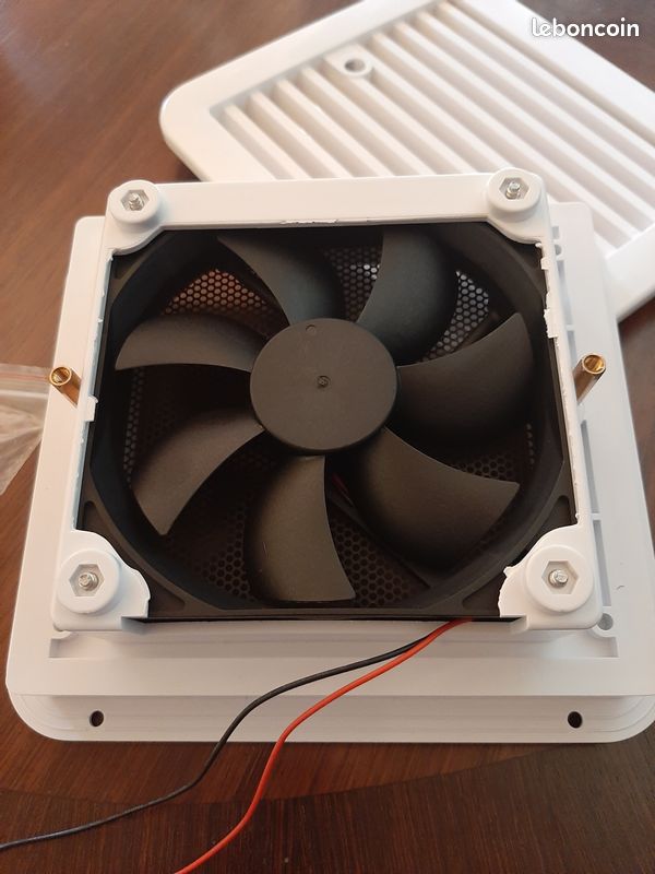 Ventilateur 12v carré