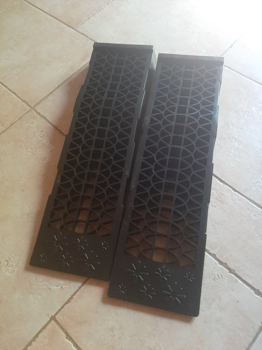 Paire de cales pour camping car, fourgon, voiture...