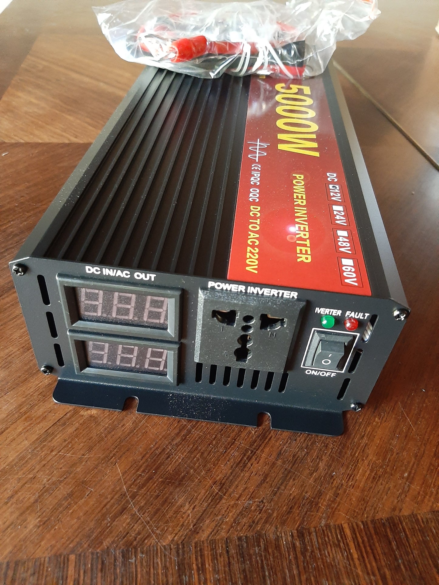 Convertisseur 2500/5000x 12v Pur sinus