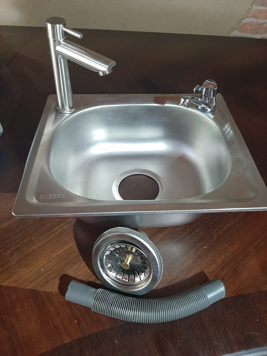 Evier inox 37 x 31 cm avec robinet bonde et tuyau
