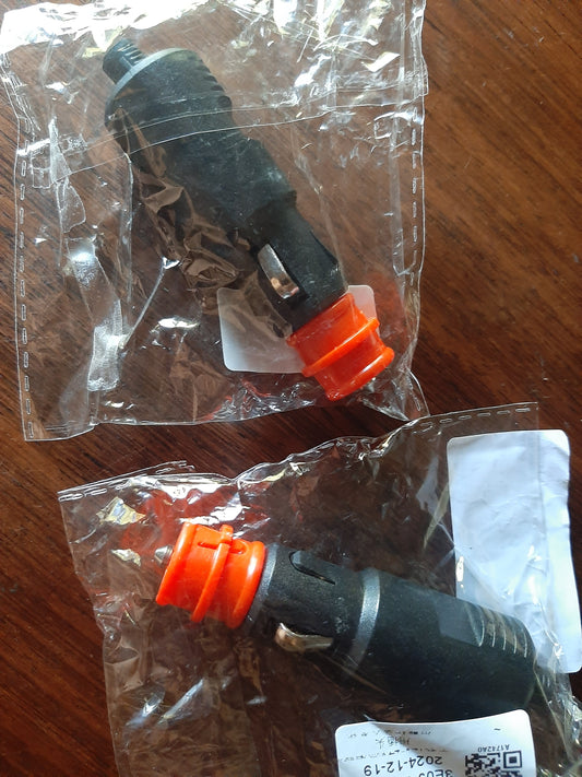 Lot de 2 prises allume cigare