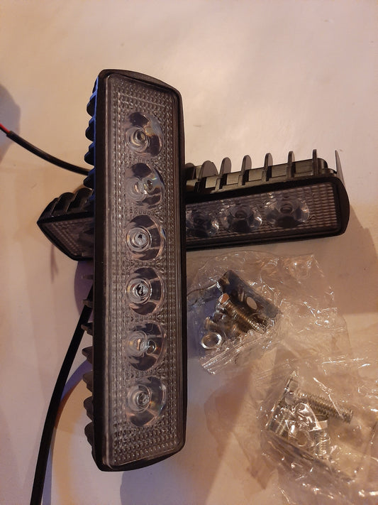 Paire de feux2 x 6 leds , 12v pour véhicules