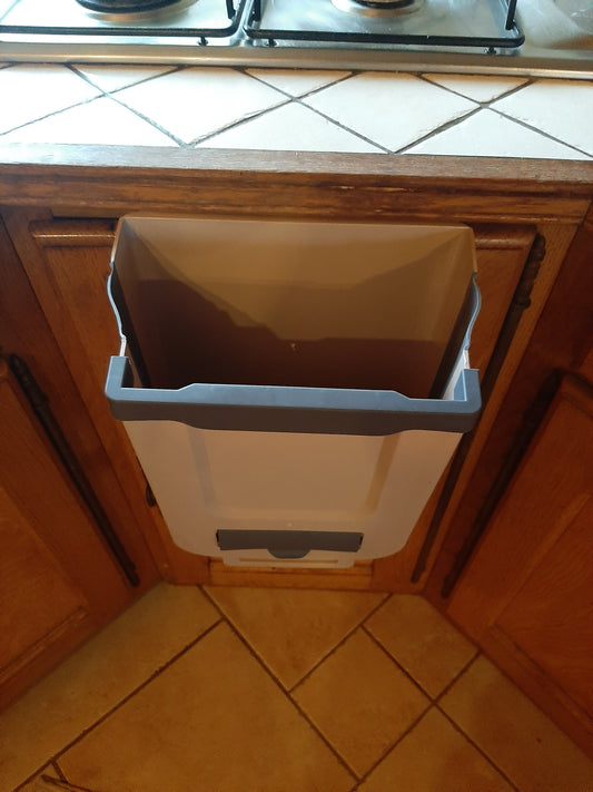 Poubelle 10 litres pour camping car, fourgon, bateau...