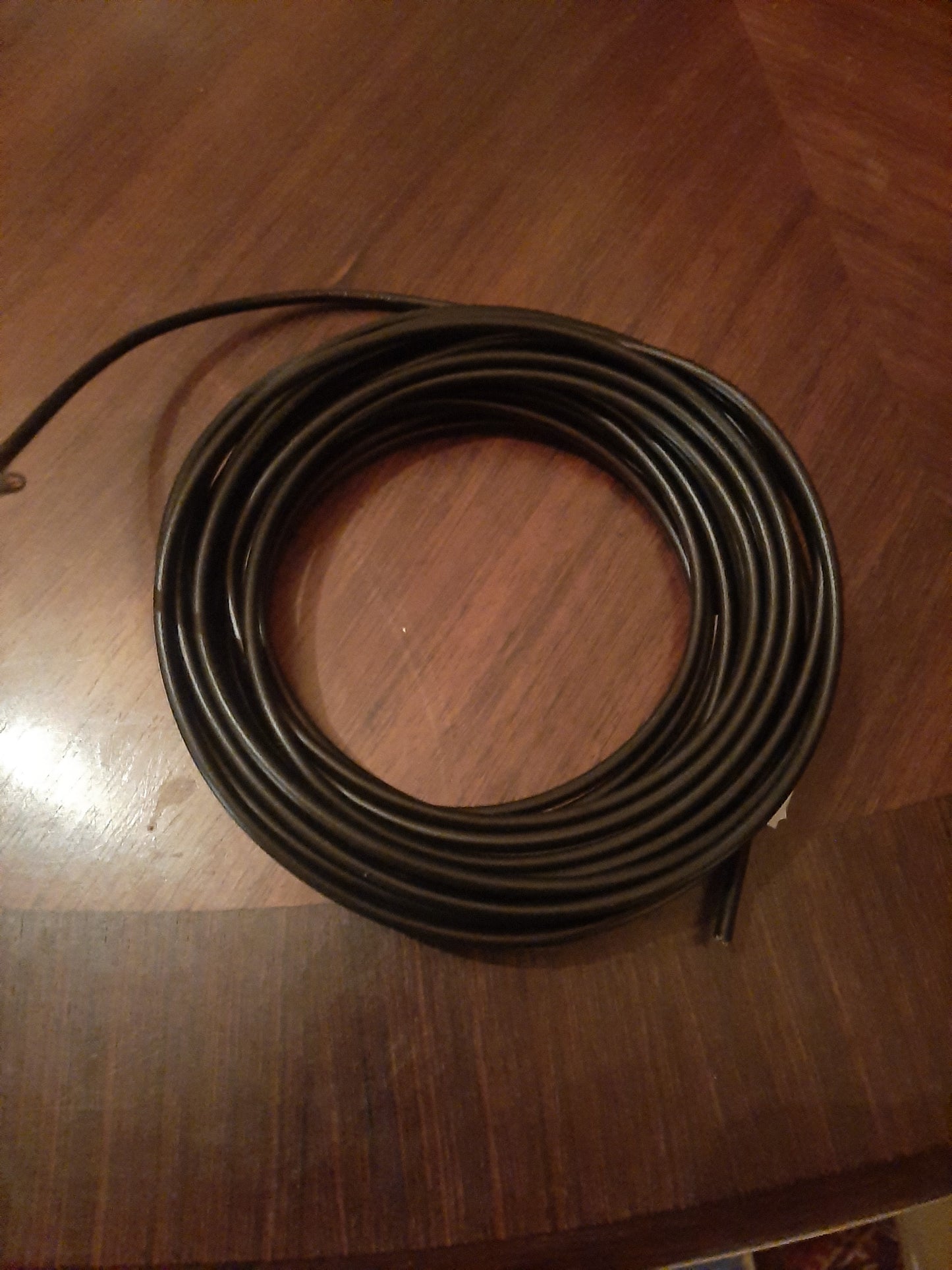 Câble électrique noir 6mm2/10m