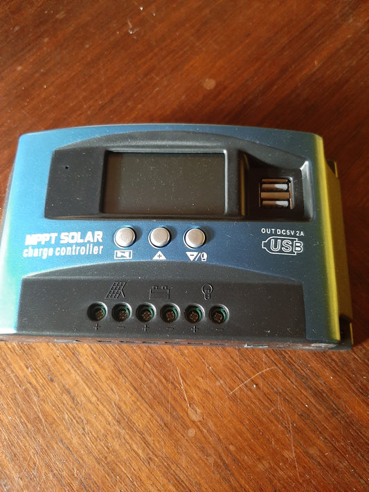 Régulateur et contrôleur de charge 100A MPPT